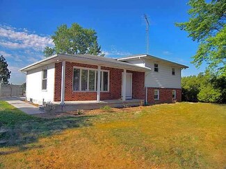 22015 Kellogg Rd, Grand Rapids, OH 43522