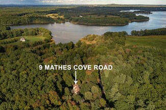 9 Mathes Cove Rd, Durham, NH 03824