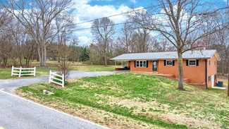 104 Pop Davis Rd, Taylorsville, NC 28681