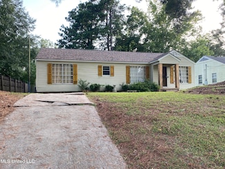 102 Brooklyn Dr, Natchez, MS 39120
