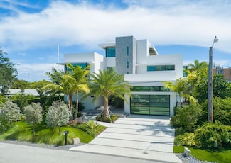 1736 SE 14th St, Fort Lauderdale, FL 33316