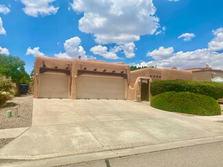 8415 Petaluma Dr NE, Albuquerque, NM 87122