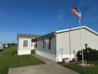 812 N 7th St Unit 94, Mattoon, IL 61938
