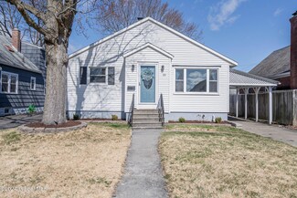 33 Fordham Ct, Albany, NY 12209