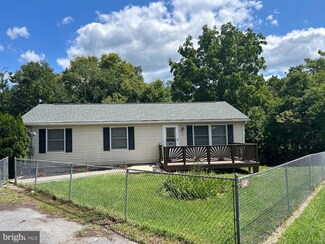 5 Cayman Ct, Martinsburg, WV 25404