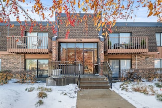 629 Derry Ct Unit 1A, Schaumburg, IL 60193