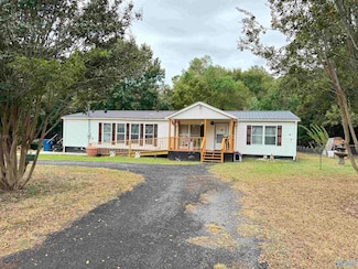 93 Santa Barbara Dr, Scottsboro, AL 35769