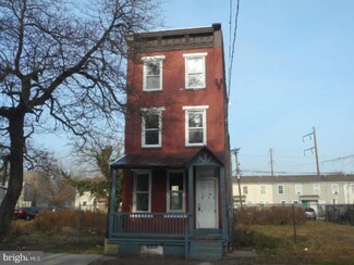 24 Walnut Ave, Trenton, NJ 08609