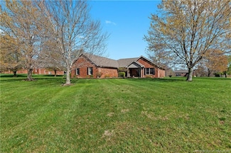 3886 Highland Lake Dr, Georgetown, IN 47122
