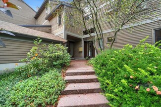 54 E Redrock Dr Unit 104, Burlington, VT 05401