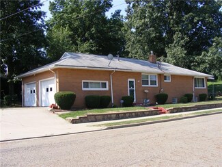 366 Henrietta Ave NE, Canton, OH 44704