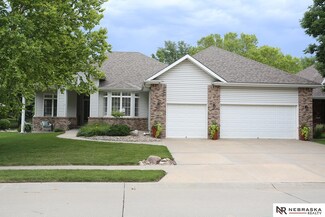 1521 S 190th Plaza, Omaha, NE 68130
