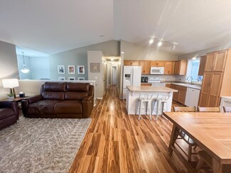 12436 66th St NE, Albertville, MN 55301