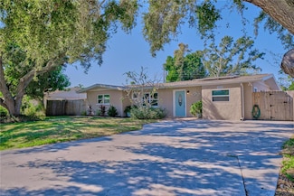 6220 Murdock Ave, Sarasota, FL 34231