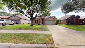 213 Tapwood Ln, Cibolo, TX 78108