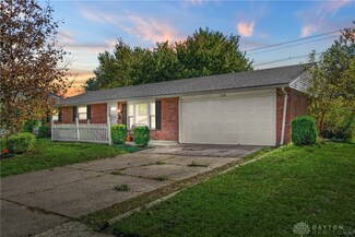 228 Southerly Hills Dr, Englewood, OH 45322