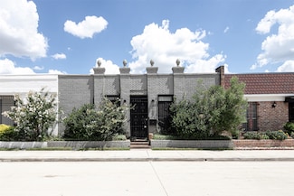 4109 Meyerwood Dr, Houston, TX 77025