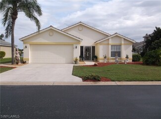7589 Cameron Cir, Fort Myers, FL 33912