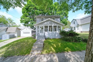 704 Lincoln St, Jackson, MI 49202