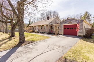 795 Salmon Falls Rd, Rochester, NH 03868