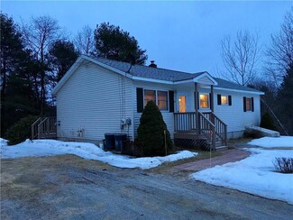 43 Barbridge Dr, Jay, ME 04239