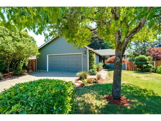 8700 SW Reiling St, Portland, OR 97224