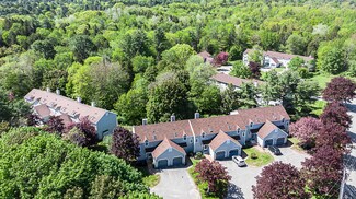 27 Sadler Dr, Brunswick, ME 04011