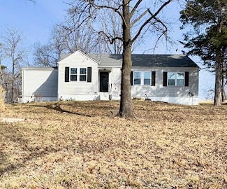 2636 Perkins Ln, High Ridge, MO 63049