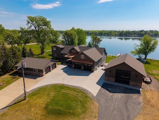 27667 Bay Shore Dr NW, Isanti, MN 55040
