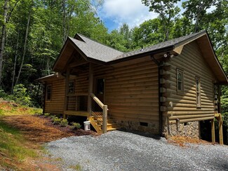 65 Christopher Dr, Ellijay, GA 30540