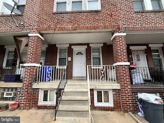 2073 Carver St, Philadelphia, PA 19124