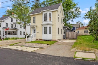 19 Baker St, Dover, NH 03820