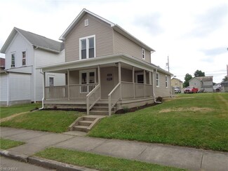 214 Mccook Ave, Dennison, OH 44621