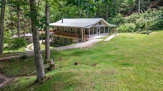 151 Laurel Canyon Rd, Franklin, NC 28734