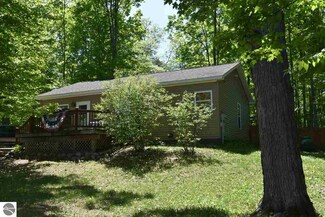 8630 S Elizabeth Dr Unit 56, Maple City, MI 49664