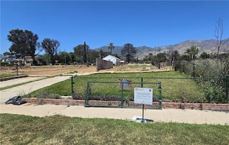 131 W Mariposa St, Altadena, CA 91001
