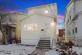 38 Scofield St, Newark, NJ 07106