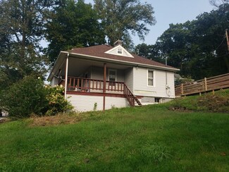 219 Harrison Ave, Jeannette, PA 15644