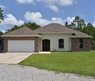 29392 Lyon Ln, Lacombe, LA 70445