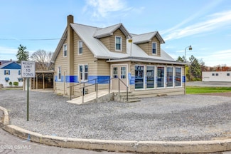 1538 N Susquehanna Trail, Selinsgrove, PA 17870