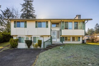 360 Gator Ct SE, Lacey, WA 98503
