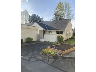 110 NE Vlg Squire Ave Unit 12, Gresham, OR 97030