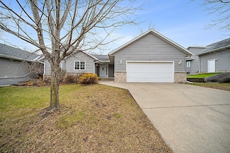 933 Rice St, Faribault, MN 55021