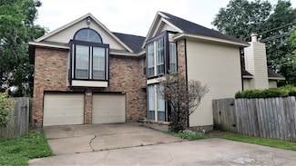 1614 Beaconshire Rd, Houston, TX 77077