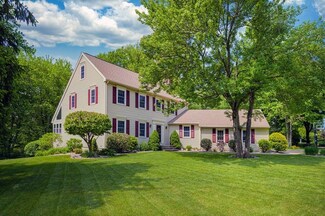 9 Mctaggart St, Westborough, MA 01581