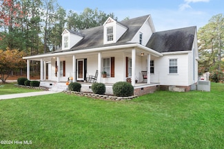8120 Inverness Cir, Laurinburg, NC 28352