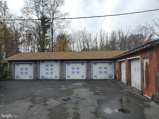 241 Hoffman Rd, Wind Gap, PA 18091