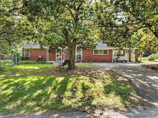 811 P St NW, Ardmore, OK 73401