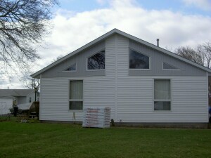 308 E 2nd St, Wilton, IA 52778