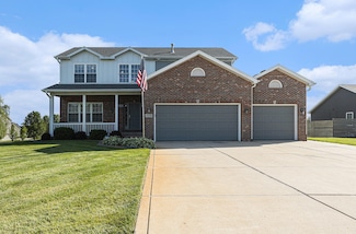 524 Scenic View Ave, Valparaiso, IN 46385